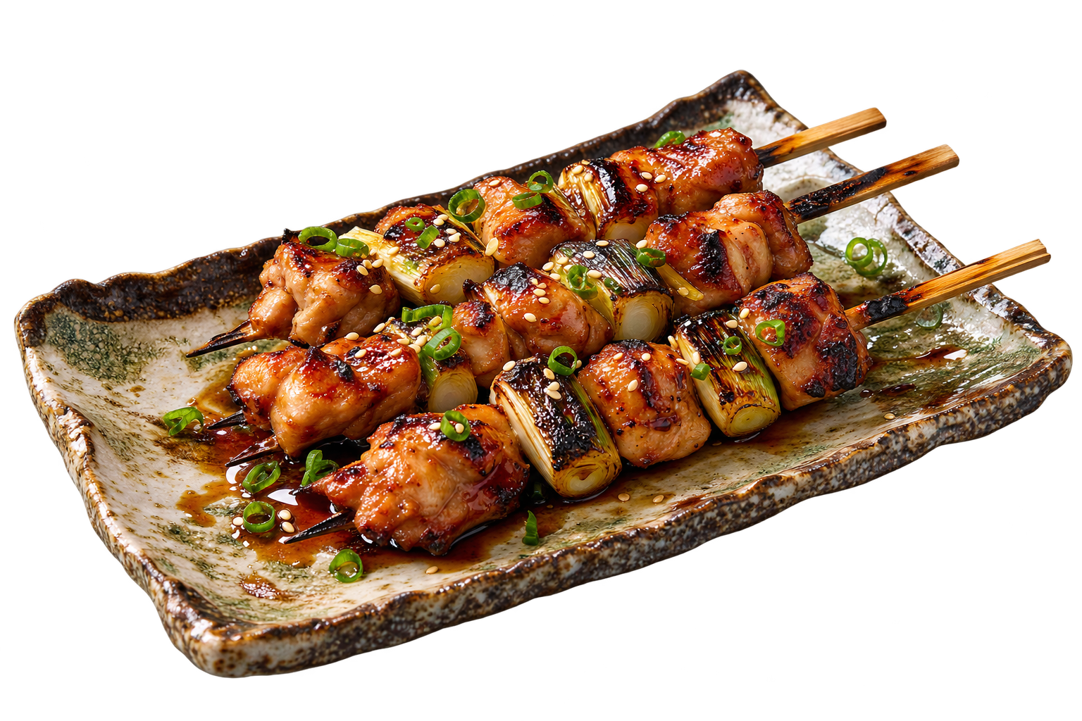 Yakitori — Hähnchenspieße mit Frühlingszwiebeln, glasiert mit selbst gekochter Shoyu-Tare